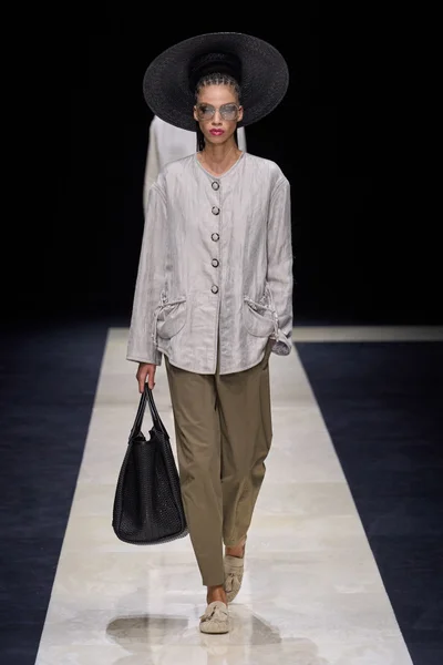 Look 29